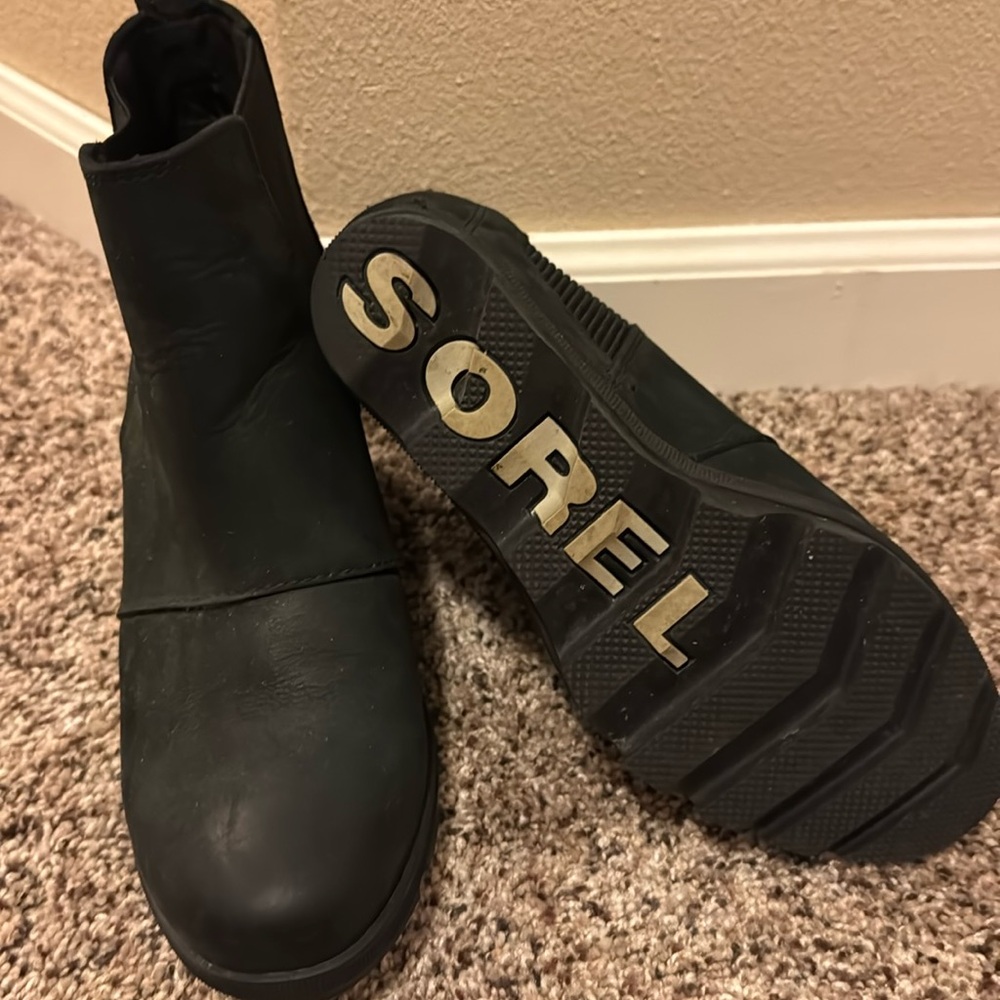 Sorel wedge boots